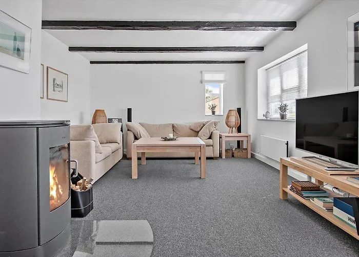 Tv1491-bindslev-tannisbugtvej-100 * Биндслев